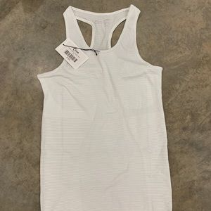 Zyia white copper charged tank